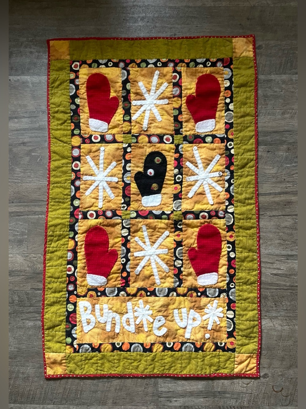 Christmas Quilted Patchwork Wall Decor w Mittens Snowflakes Hand & Machine 24x38